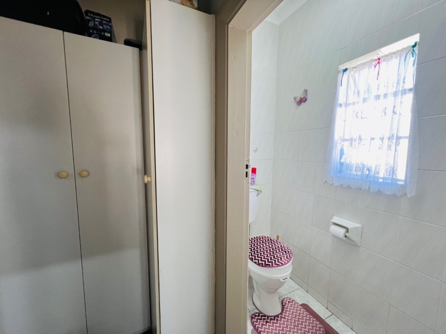 3 Bedroom Property for Sale in Bodorp Western Cape